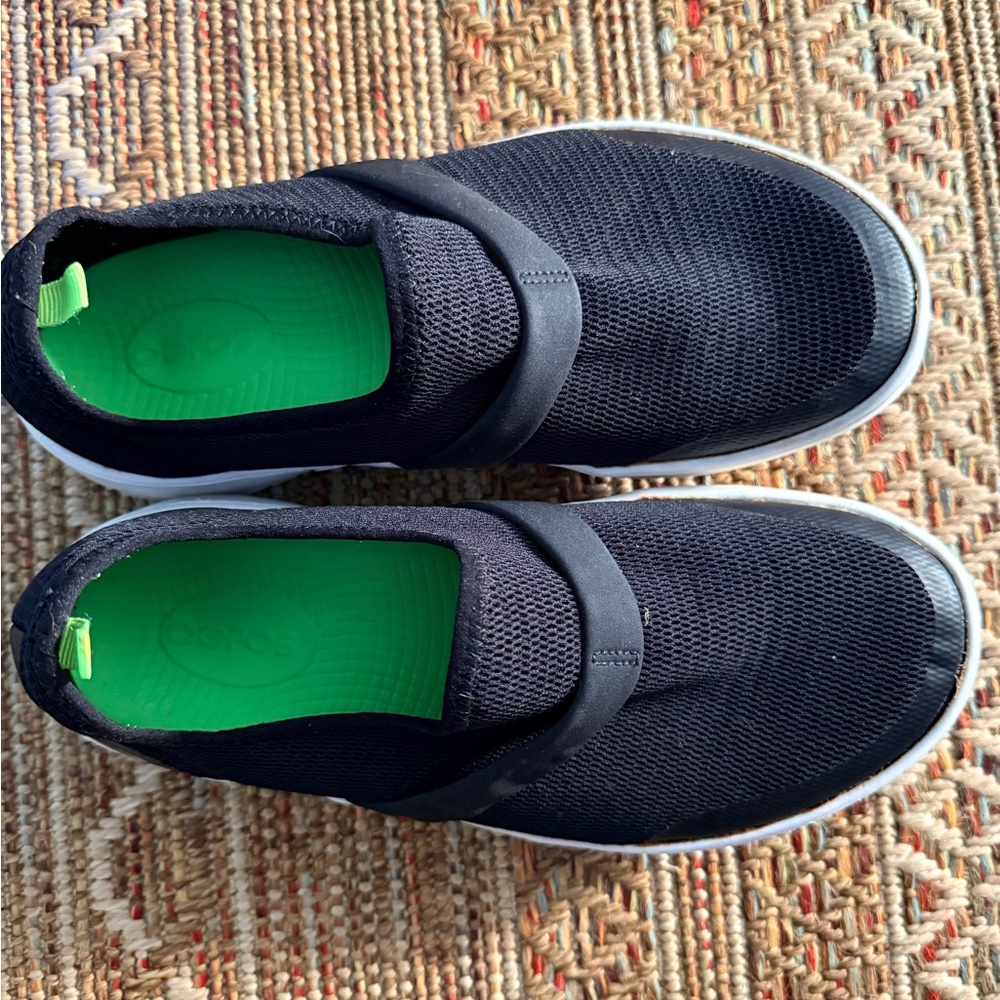 Black Slip-On Sneakers with Green Insoles